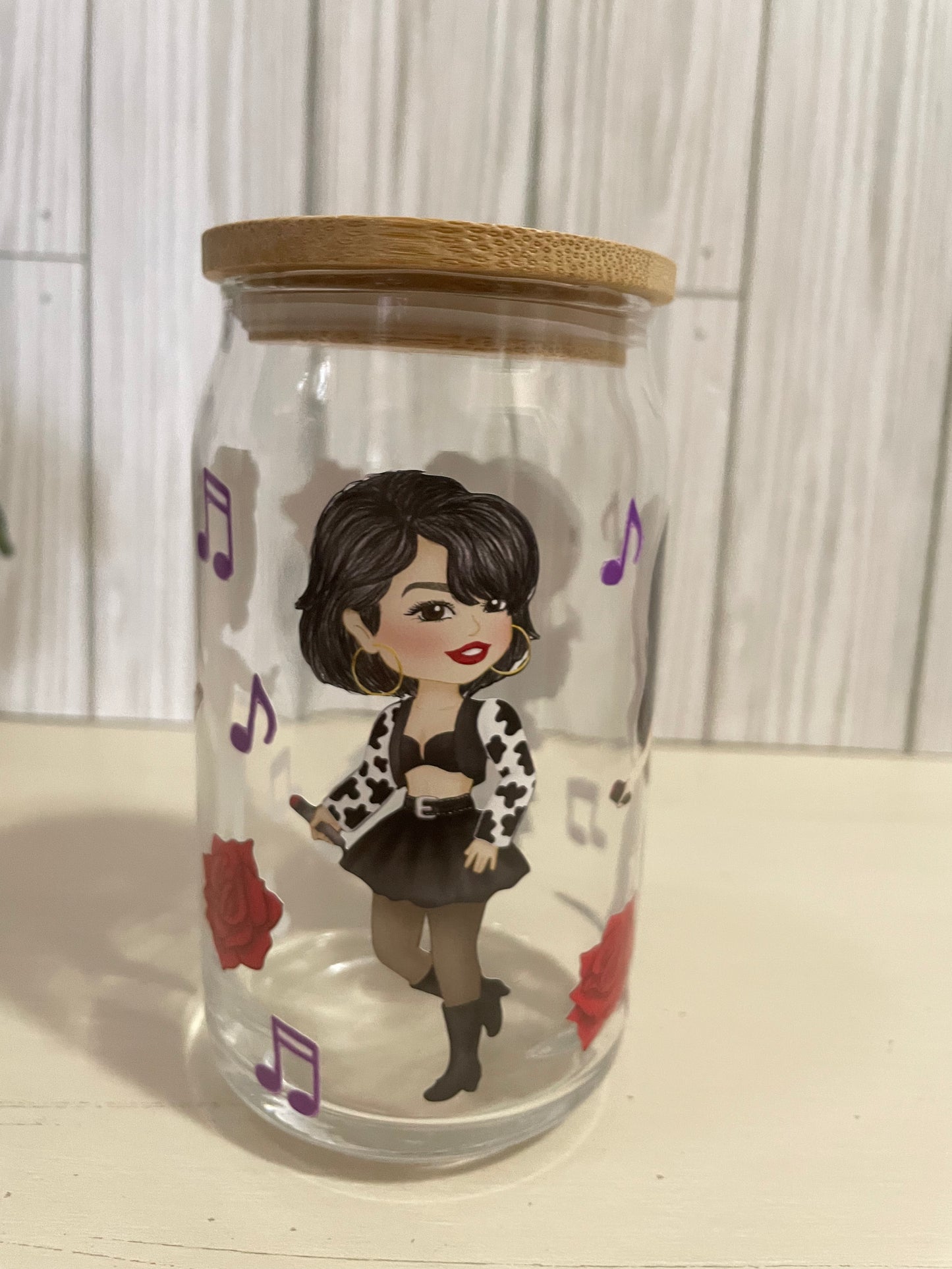 Selena beer can glass